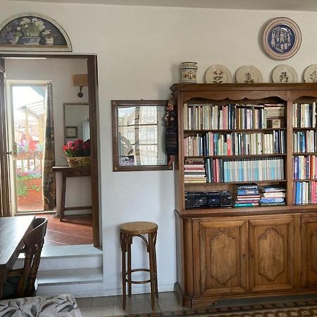 Apartamento Attico In Piazza Santa Croce Florencia Exterior foto