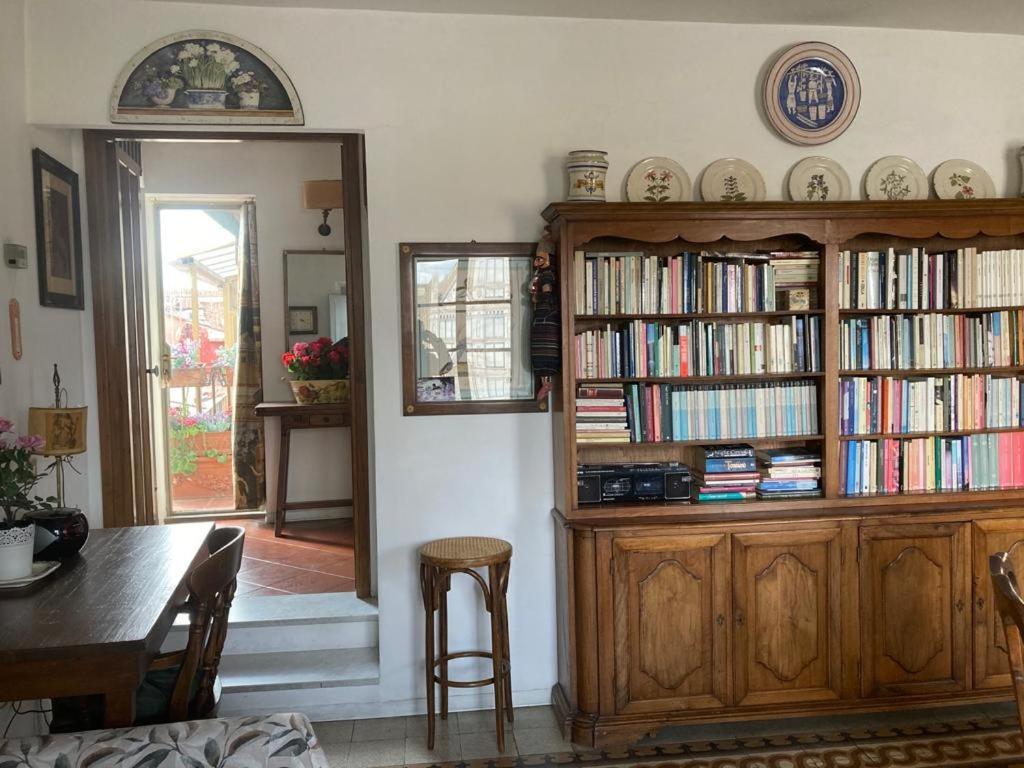 Apartamento Attico In Piazza Santa Croce Florencia Exterior foto